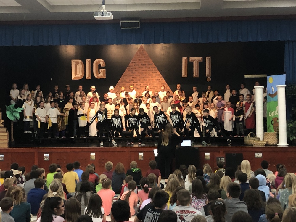 4th Grade Music Program: Dig It!
