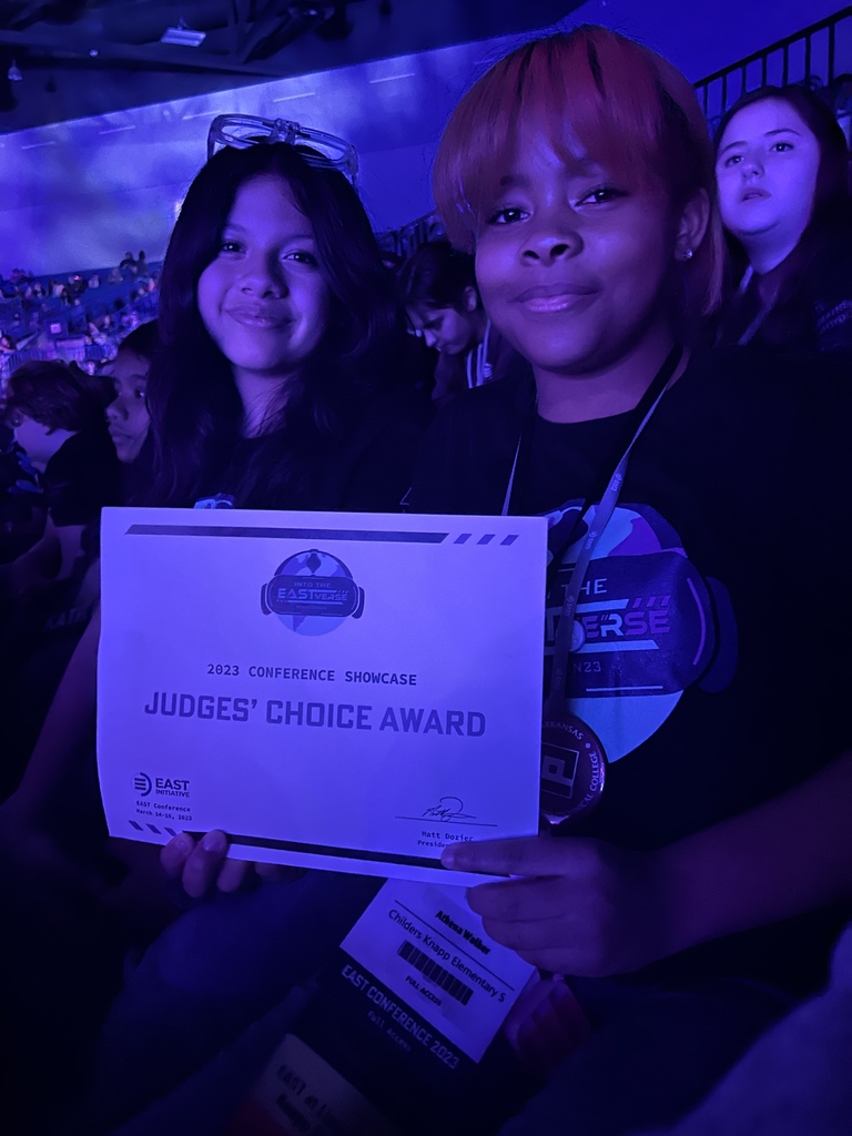 We are so proud of our EASTCON team. The whole team worked so hard and represented our school well. Athena and Vanessa presented to the judges and received a Judge’s Choice Award and Morene was selected to receive a Difference Maker Ribbon showing her commitment to being a change agent in her community. Way to go, Gators! 