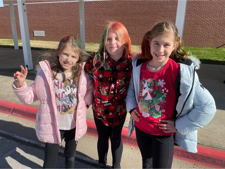 4th grade students have been enjoying the holiday season! 